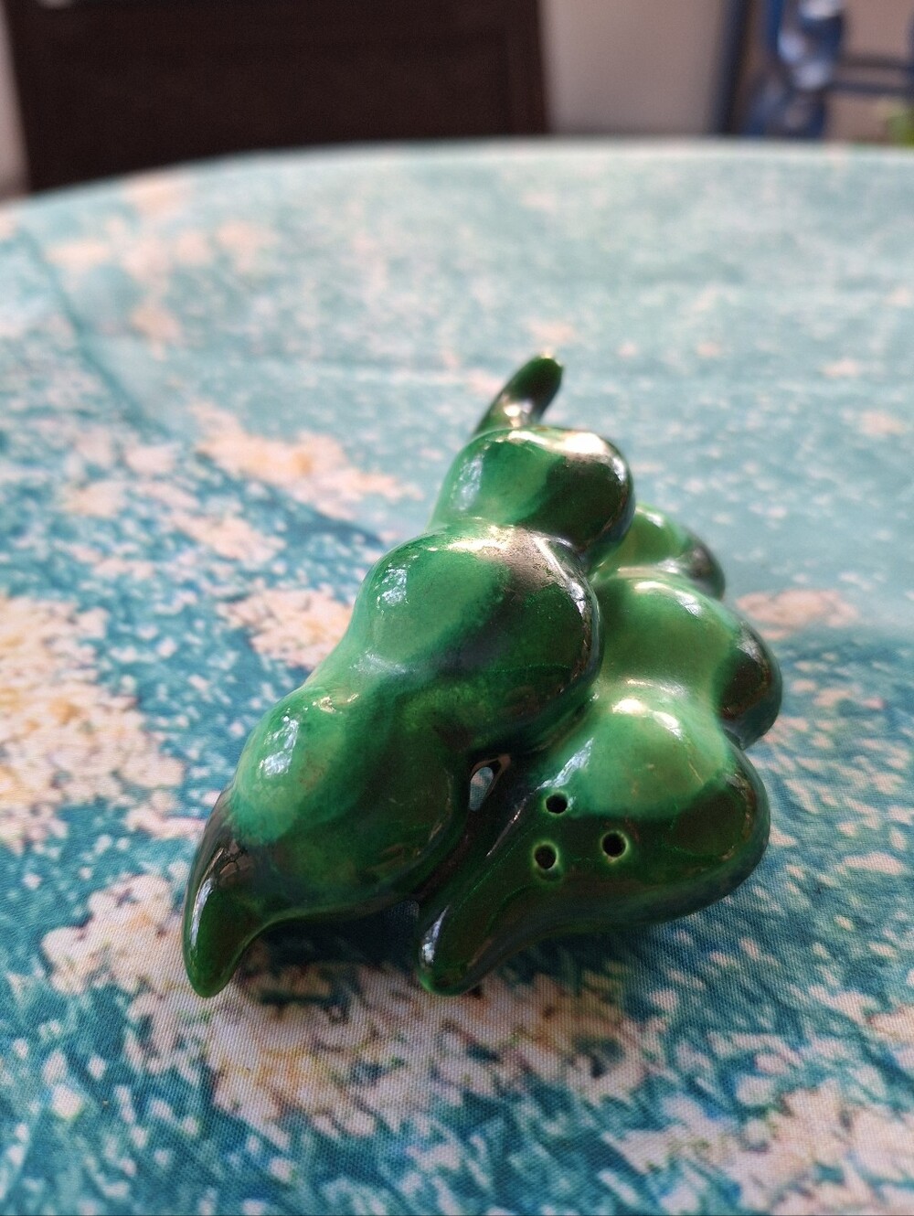 Green Ceramic Peapod Salt and Pepper Shakers One Piece Set